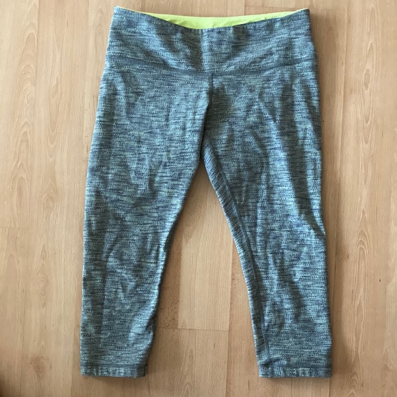 Grey size 8 lululemon crop pant - Picture 1 of 6